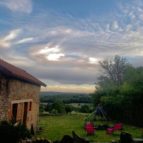 Hotels in Folles